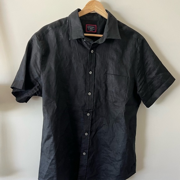 Untuckit button down - Picture 2 of 3